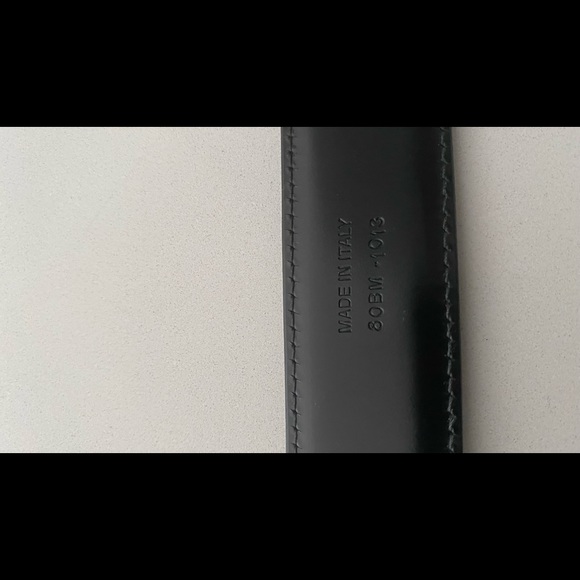 Dior men’s slim leather belt. Length 44 .Great to own ideal for as a gift option - Picture 4 of 10